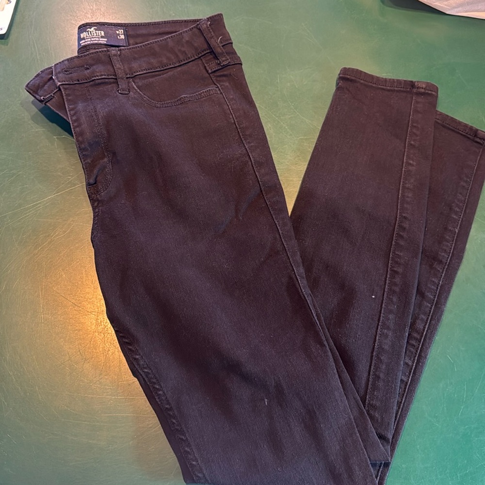 Black Hollister jeans